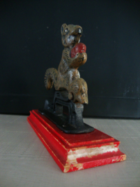 Vintage notenkraker eekhoorn - VERKOCHT
