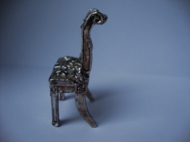 Zilverkleurig miniatuur stoel - VERKOCHT