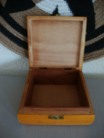 Houten kistje - sigarenkistje - VERKOCHT