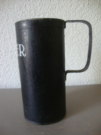 Oude liter beker - zwart - 1 liter - VERKOCHT