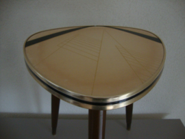 Vintage bijzettafeltje - VERKOCHT