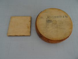 Houten doosje met bloemetjes - VERKOCHT