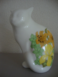 Beeld witte poes kat met bloemen - VERKOCHT