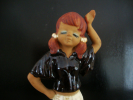 Vintage beeldje meisje - VERKOCHT