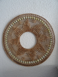 Decoratief - schelp - cirkel - rotan - VERKOCHT