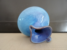 Klein blauw kruikje - mini vaasje - keramiek - VERKOCHT
