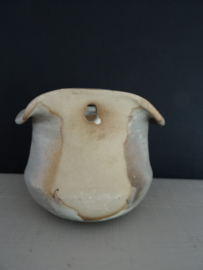 Keramiek - bloempot - wandbloempot - hangbloempot- VERKOCHT