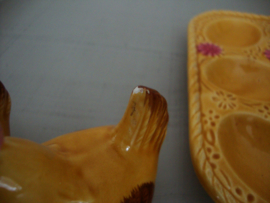 Vintage eierschaal met peper- en zoutstel kippen - VERKOCHT