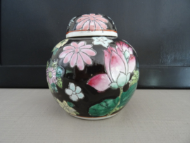 Chinese gemberpot - famille noir - VERKOCHT