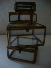 Vitrine bakjes - VERKOCHT