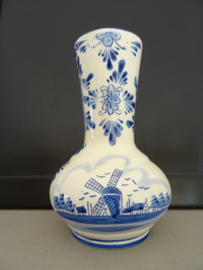 Vaasje - Delfts blauw - handpainted - VERKOCHT
