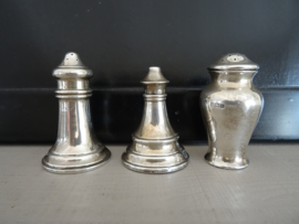 Zilveren strooibusjes - peper- en zoutstel - zilver - VERKOCHT