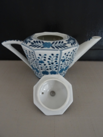 Theepotje blauw/wit - VERKOCHT