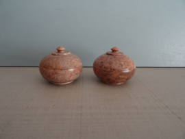 Set van 2 speksteen potjes - zoutpotjes - VERKOCHT