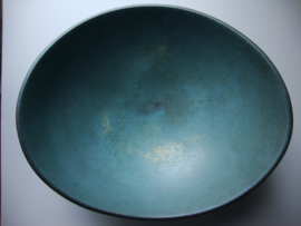 Aardewerk schaal met golvende rand - blauw - VERKOCHT