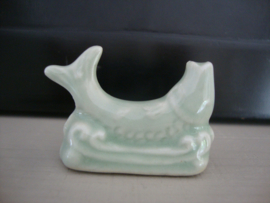 Eetstokjes houder - karper - celadon - VERKOCHT