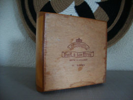 Houten kistje - sigarenkistje - VERKOCHT