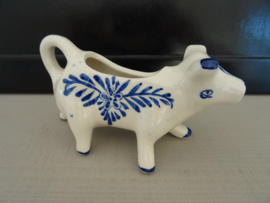 Melkkannetje koe - Delfts blauw - handbeschilderd - VERKOCHT