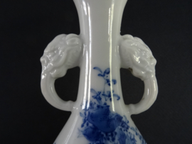 Vaasje blauw / wit - olifanten als oor - VERKOCHT
