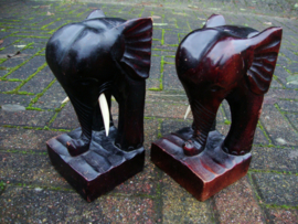Vintage boekensteunen olifant - hout - VERKOCHT