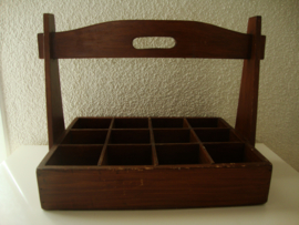 Houten bak met vakjes - VERKOCHT