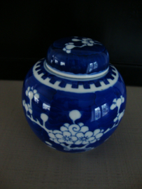 Gemberpotje prunus - blauw wit - VERKOCHT