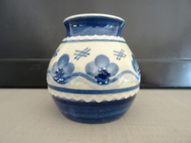 Klein vaasje - blauw/wit - VERKOCHT