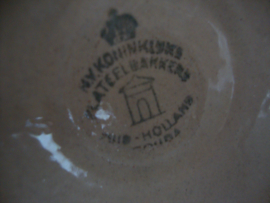 Vaas - Plateelbakkerij Zuid-Holland Gouda - VERKOCHT