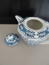 Theepotje blauw/wit - VERKOCHT