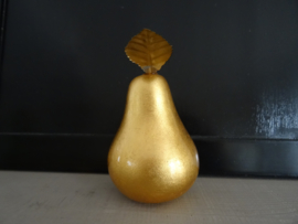 Goudkleurige peer