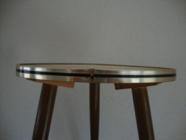 Vintage bijzettafeltje - VERKOCHT