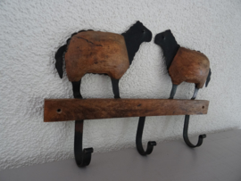 Kapstokje schaapjes - VERKOCHT