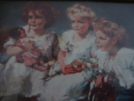 Brocante schilderijtje met drie meisjes - VERKOCHT