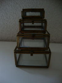 Vitrine bakjes - VERKOCHT