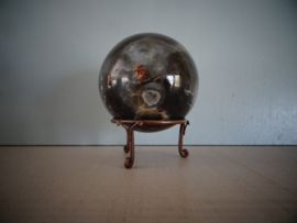 Marmeren bal op standaard - VERKOCHT