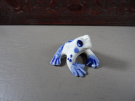 Letterbak figuurtje kikker - Delfts blauw - VERKOCHT