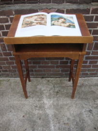 Vintage lessenaar tafeltje - VERKOCHT