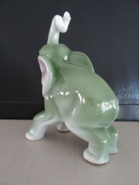 Beeld olifant - groen - VERKOCHT