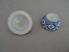 Klein dekselpotje blauw'/wit - VERKOCHT