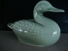 Beeld eend - celadon - lichtgroen - VERKOCHT