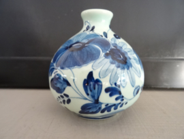 Delfts blauw vaasje - Zenith Gouda - VERKOCHT