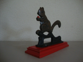 Notenkraker eekhoorn - VERKOCHT