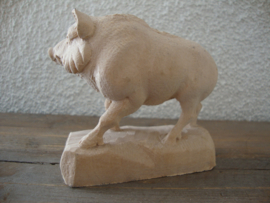 Houten beeldje zwijn - VERKOCHT