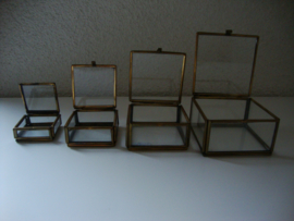 Vitrine bakjes - VERKOCHT