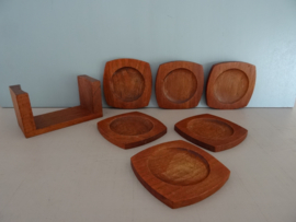 Houten onderzetters - vintage - VERKOCHT