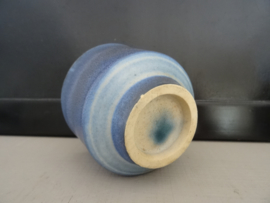 Vintage bloempotje - blauw - VERKOCHT
