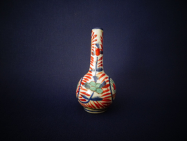 Antiek Japans imari vaasje - miniatuur