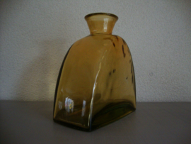 Zware glazen vaas - geel glas - VERKOCHT