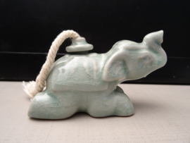 Olielampje - olifant - celadon - VERKOCHT
