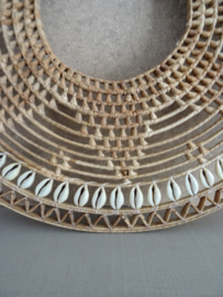Decoratief - schelp - cirkel - rotan - VERKOCHT